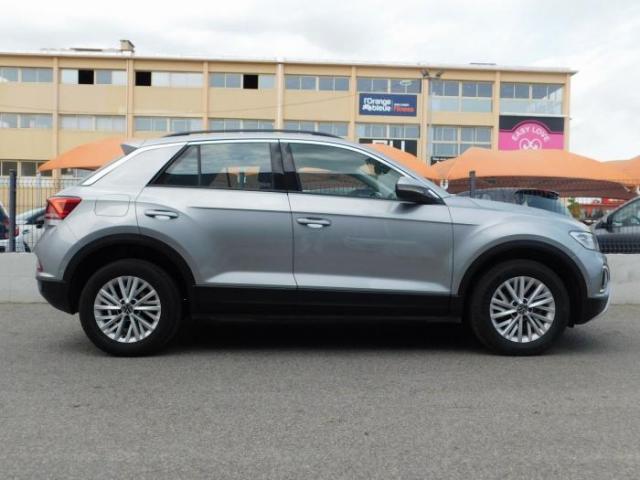 Volkswagen T-Roc image 6