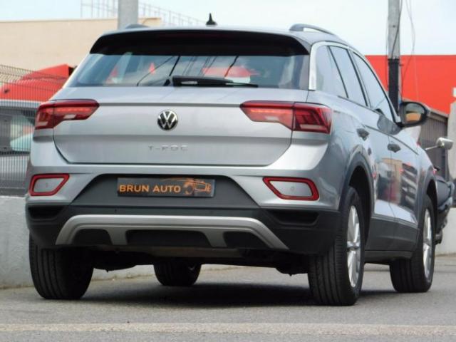 Volkswagen T-Roc image 9