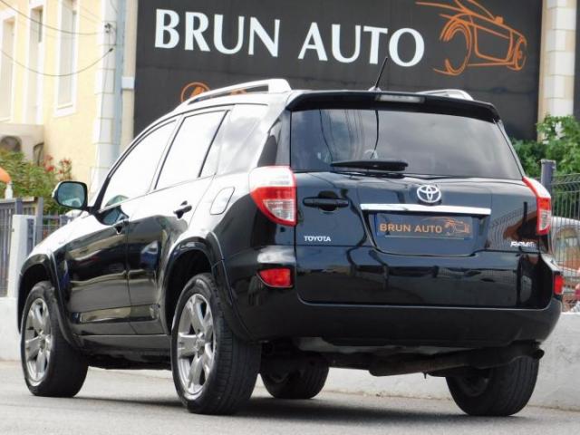 Toyota Rav4 image 4