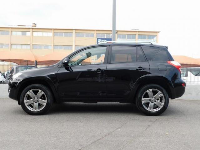Toyota Rav4 image 5