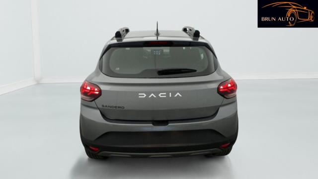 Dacia Sandero image 2