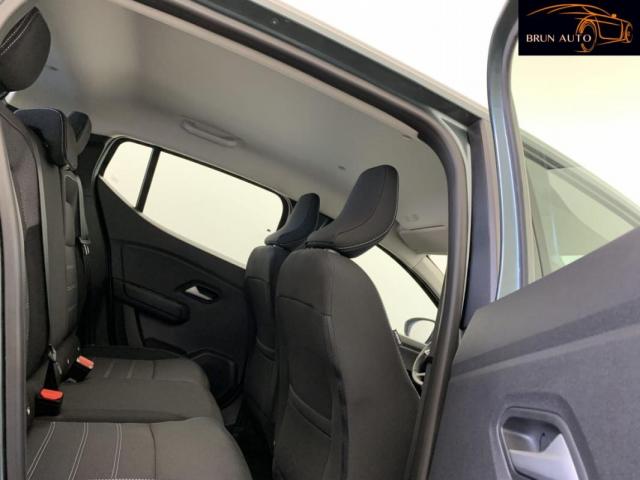 Dacia Sandero image 2