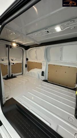 Peugeot Expert image 1