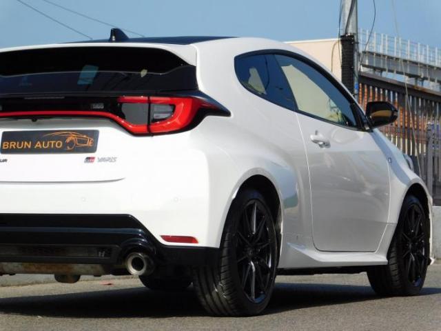 Toyota Yaris image 2