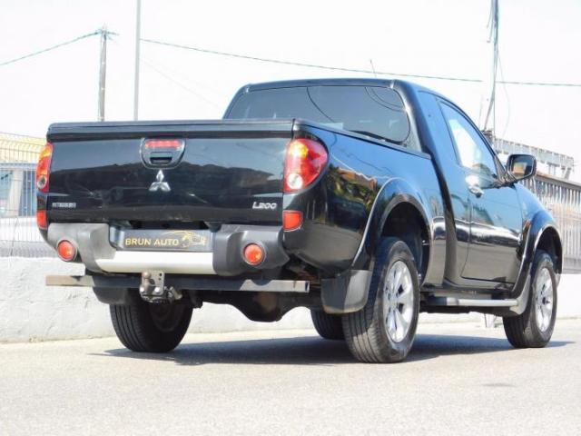 Mitsubishi L200 image 4