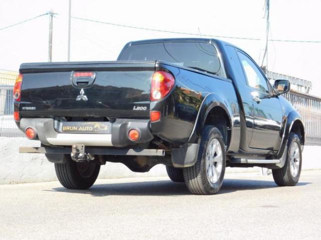 Mitsubishi L200 image 7