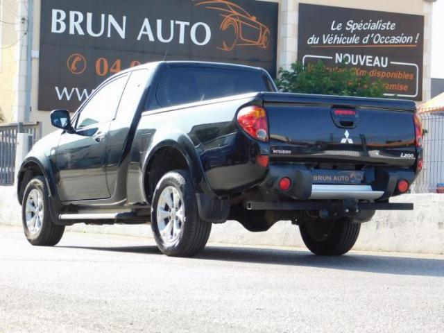 Mitsubishi L200 image 2