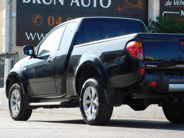 Mitsubishi L200 image 6
