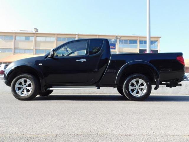 Mitsubishi L200 image 1