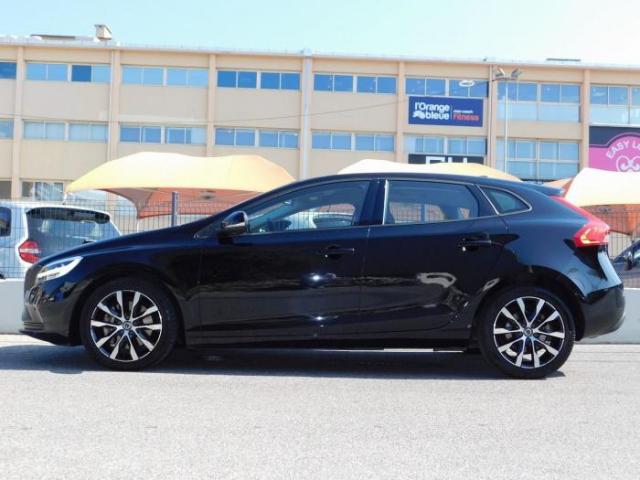 Volvo V40 image 1