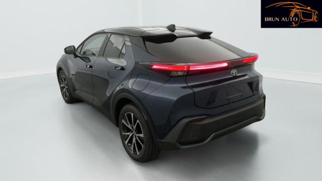 Toyota C-Hr image 8