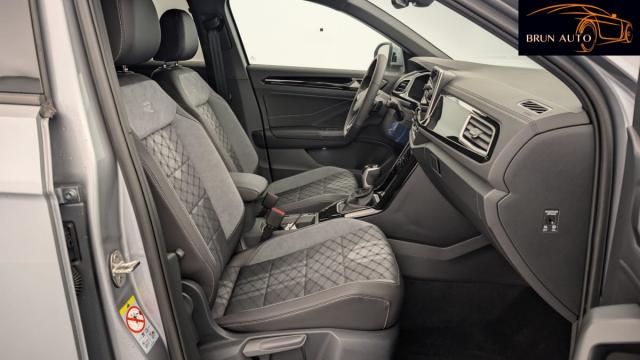 Volkswagen T-Roc image 2
