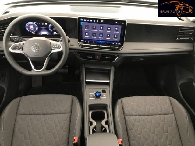 Volkswagen Tiguan image 9