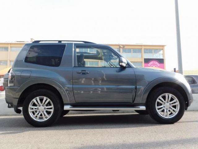 Mitsubishi Pajero image 7