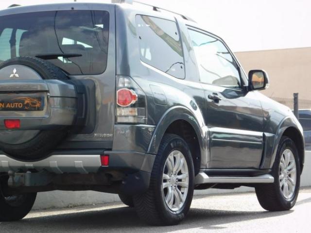 Mitsubishi Pajero image 1