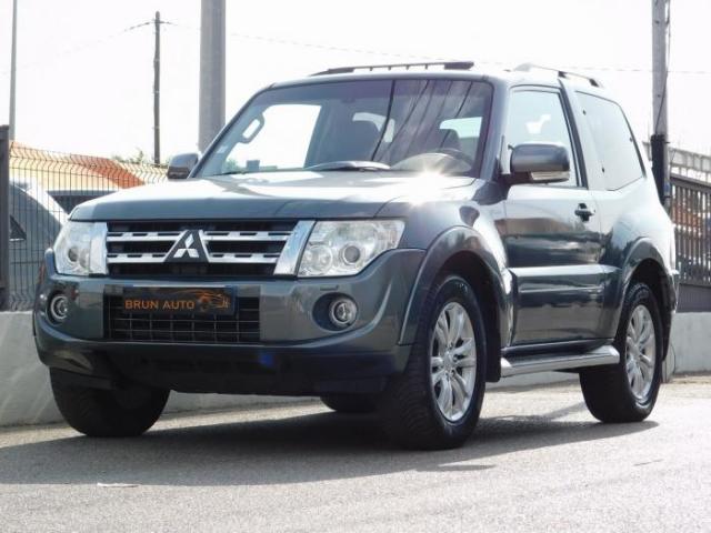 Mitsubishi Pajero image 2