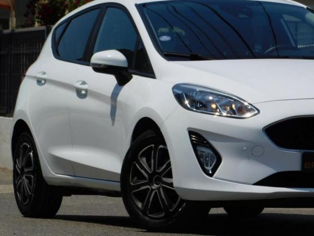 Ford Fiesta image 2