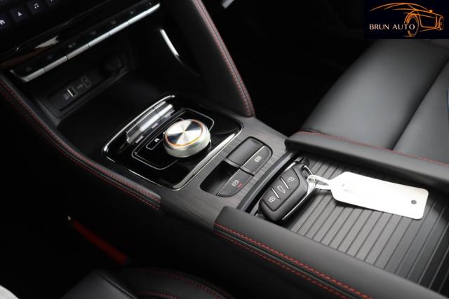 Mg Zs image 1