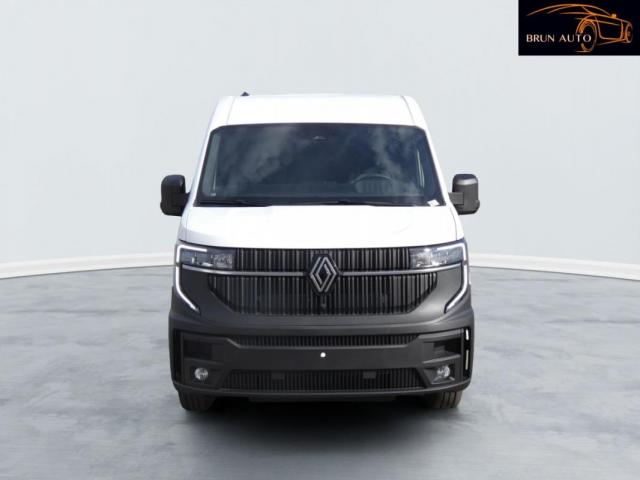 Renault Master image 1