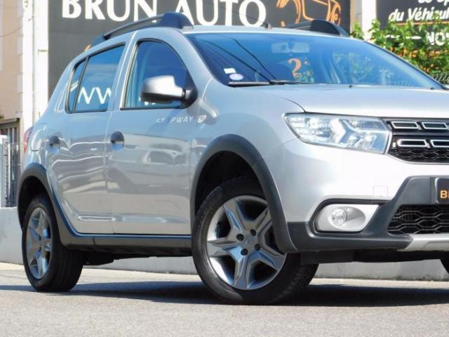 Dacia Sandero image 3