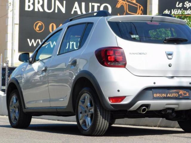 Dacia Sandero image 2