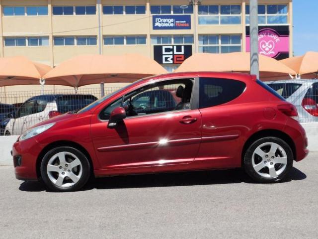 Peugeot 207 image 9