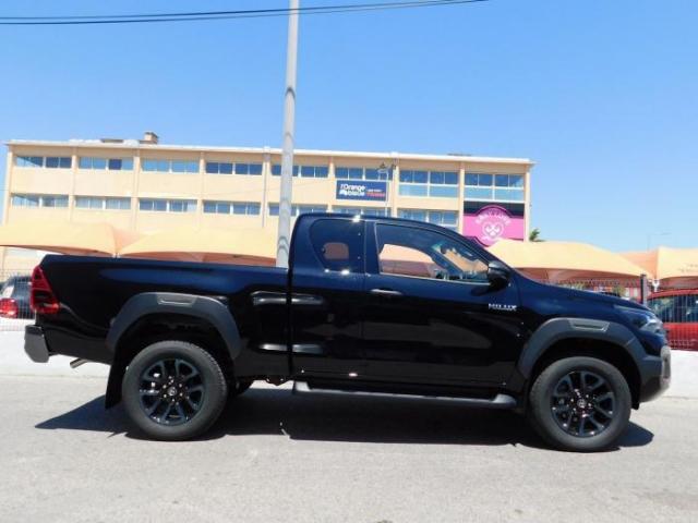 Toyota Hilux image 3