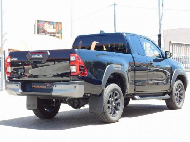 Toyota Hilux image 7