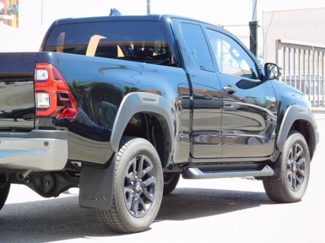 Toyota Hilux image 6