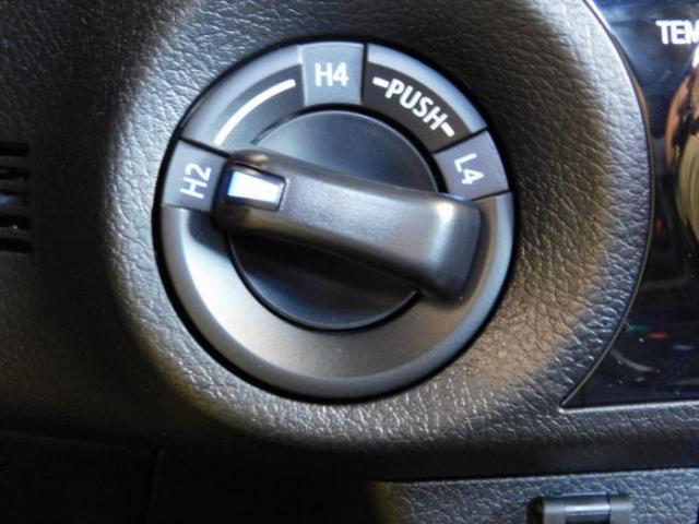 Toyota Hilux image 1