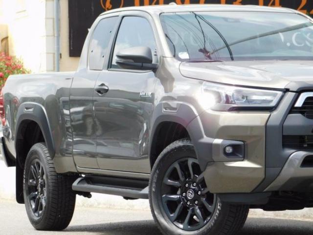 Toyota Hilux image 5