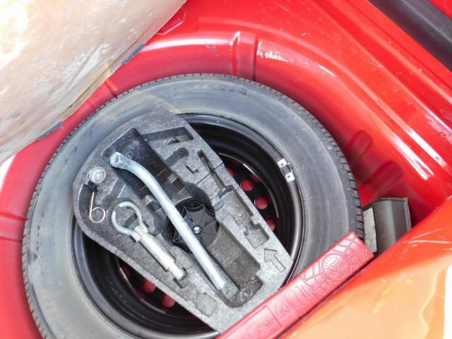 Volkswagen Up! image 2