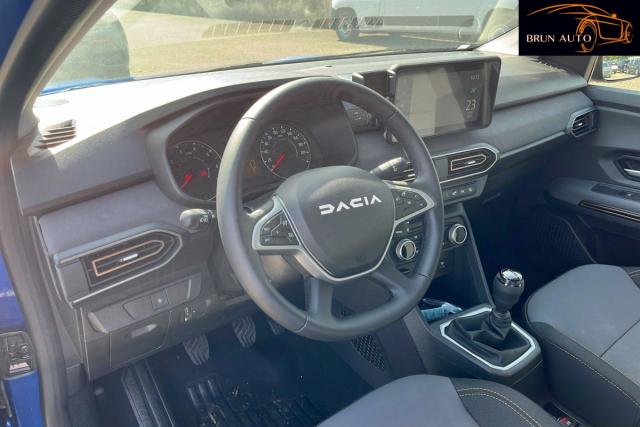 Dacia Sandero image 9