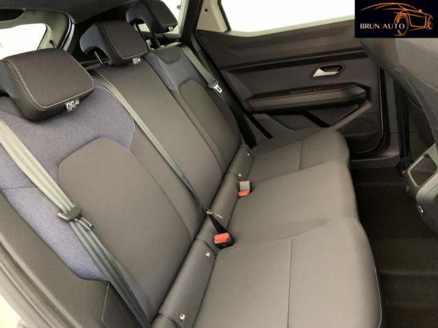Dacia Duster image 1