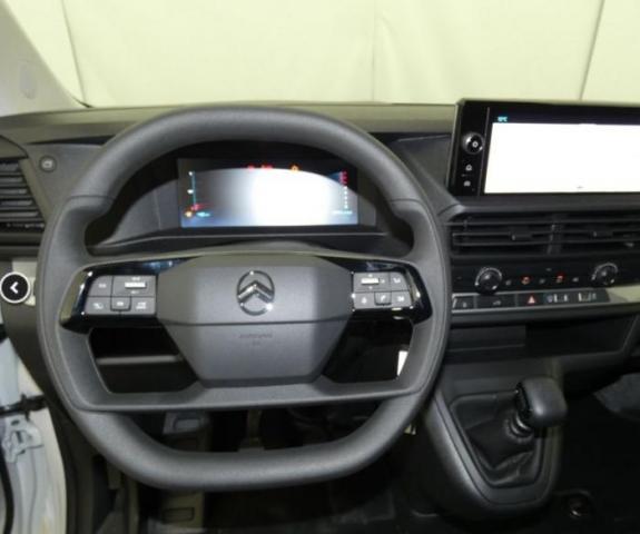 Citroen Jumpy image 6