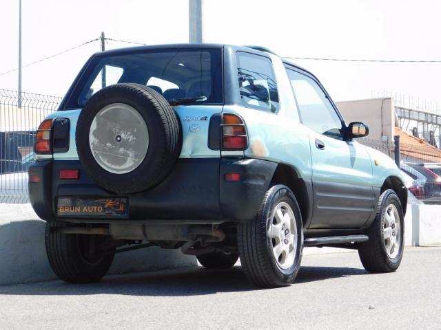 Toyota Rav4 image 9