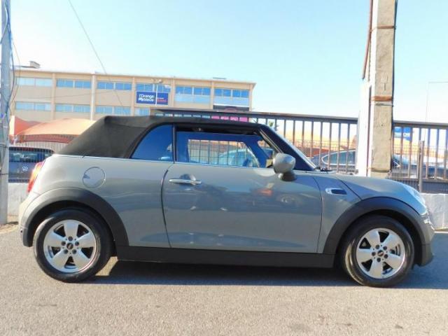 Mini Cabrio image 1