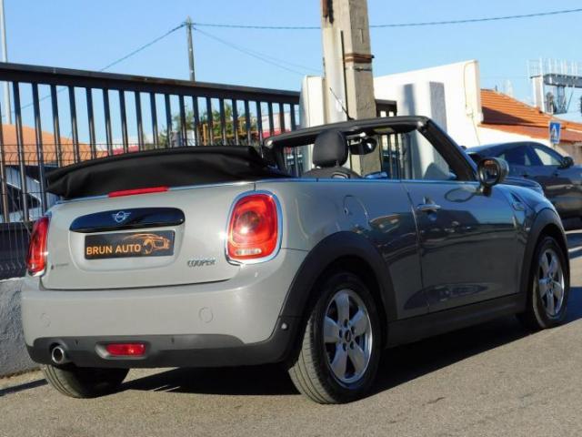 Mini Cabrio image 3