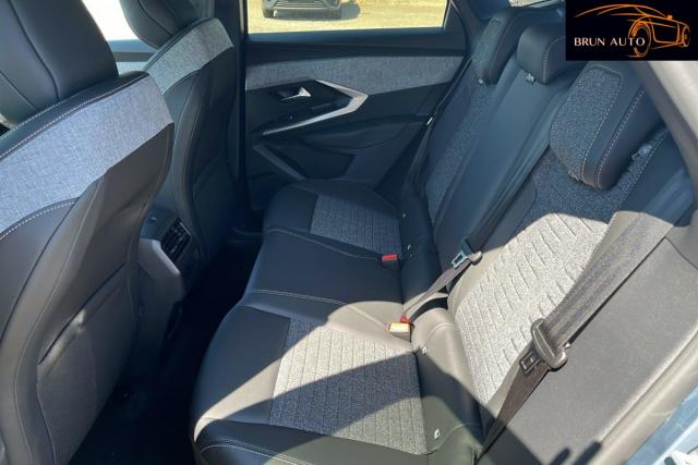Peugeot 3008 image 3