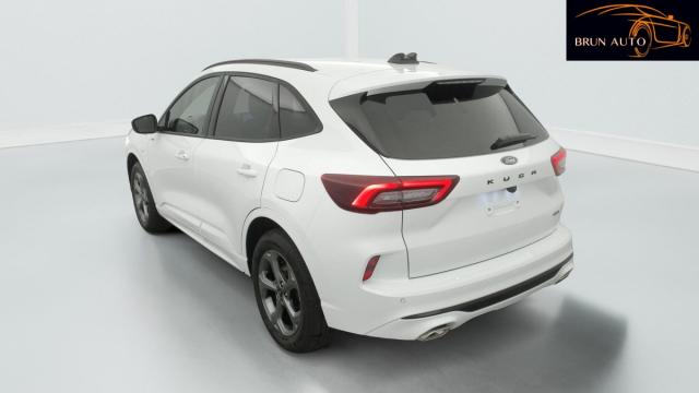 Ford Kuga image 2