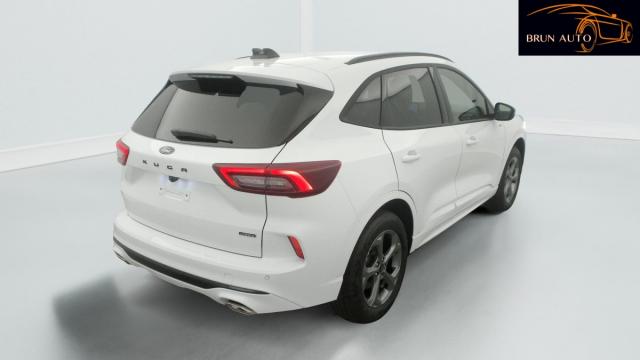 Ford Kuga image 6