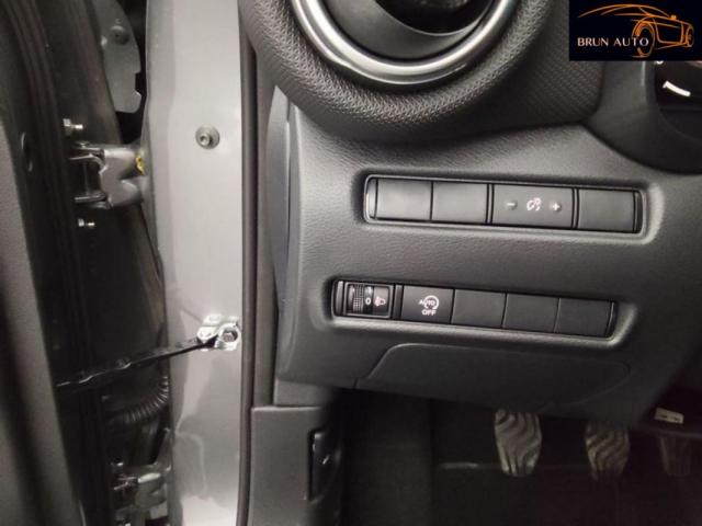 Nissan Juke image 7