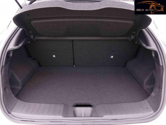 Nissan Juke image 3