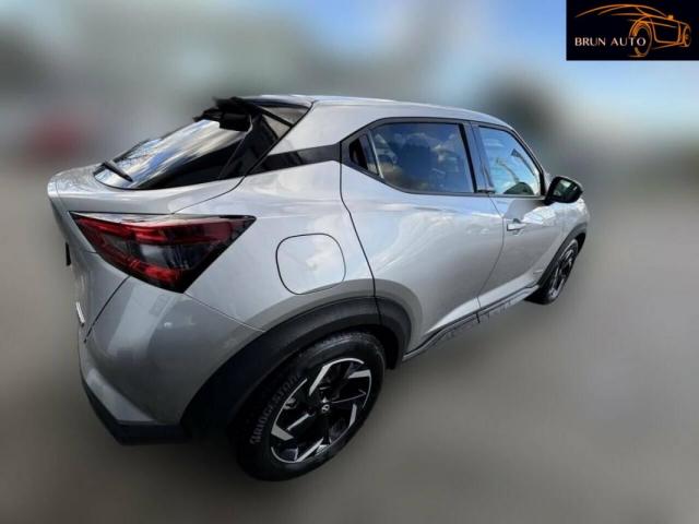 Nissan Juke image 8