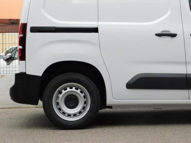 Peugeot Partner image 8