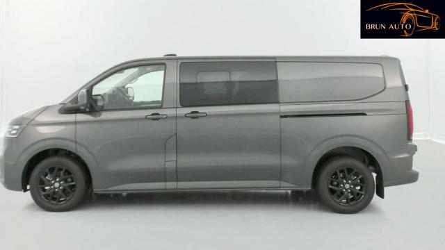 Volkswagen Transporter image 2