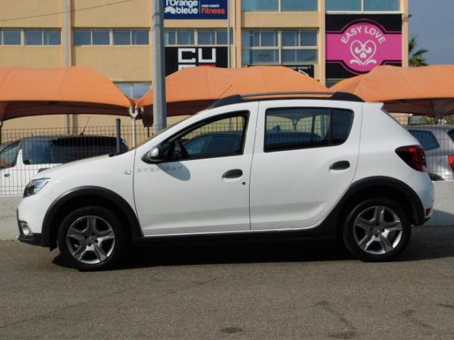 Dacia Sandero image 2