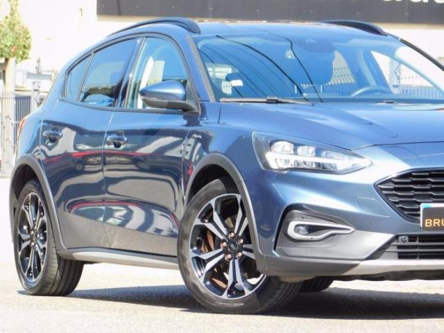Ford Focus image 9
