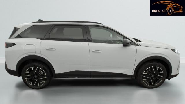 Peugeot 5008 image 2