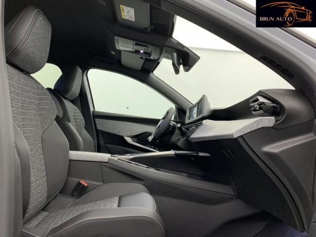 Peugeot 5008 image 3